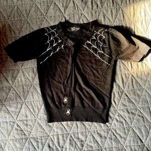 Vintage style black spiderweb knit shirt